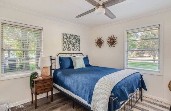 076c8e6e 3cf0 4f12 976a 11720bdfe62c