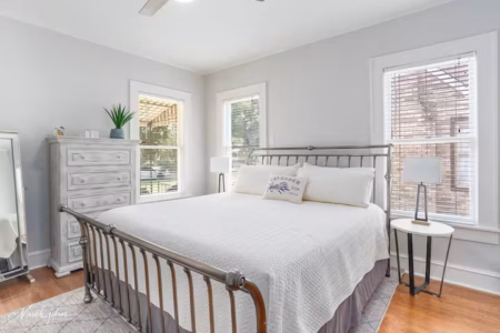 9af7ddf5 d642 4158 a8d9 738dac15a378